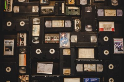 Cinematografie K-pop: Hoe Beelden Verhaal Vertellen