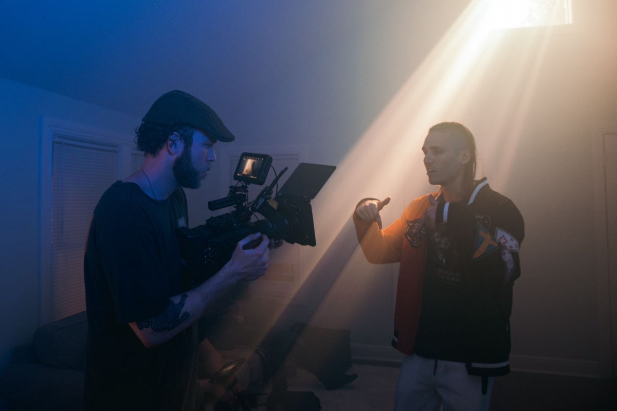 K-pop music video director's view