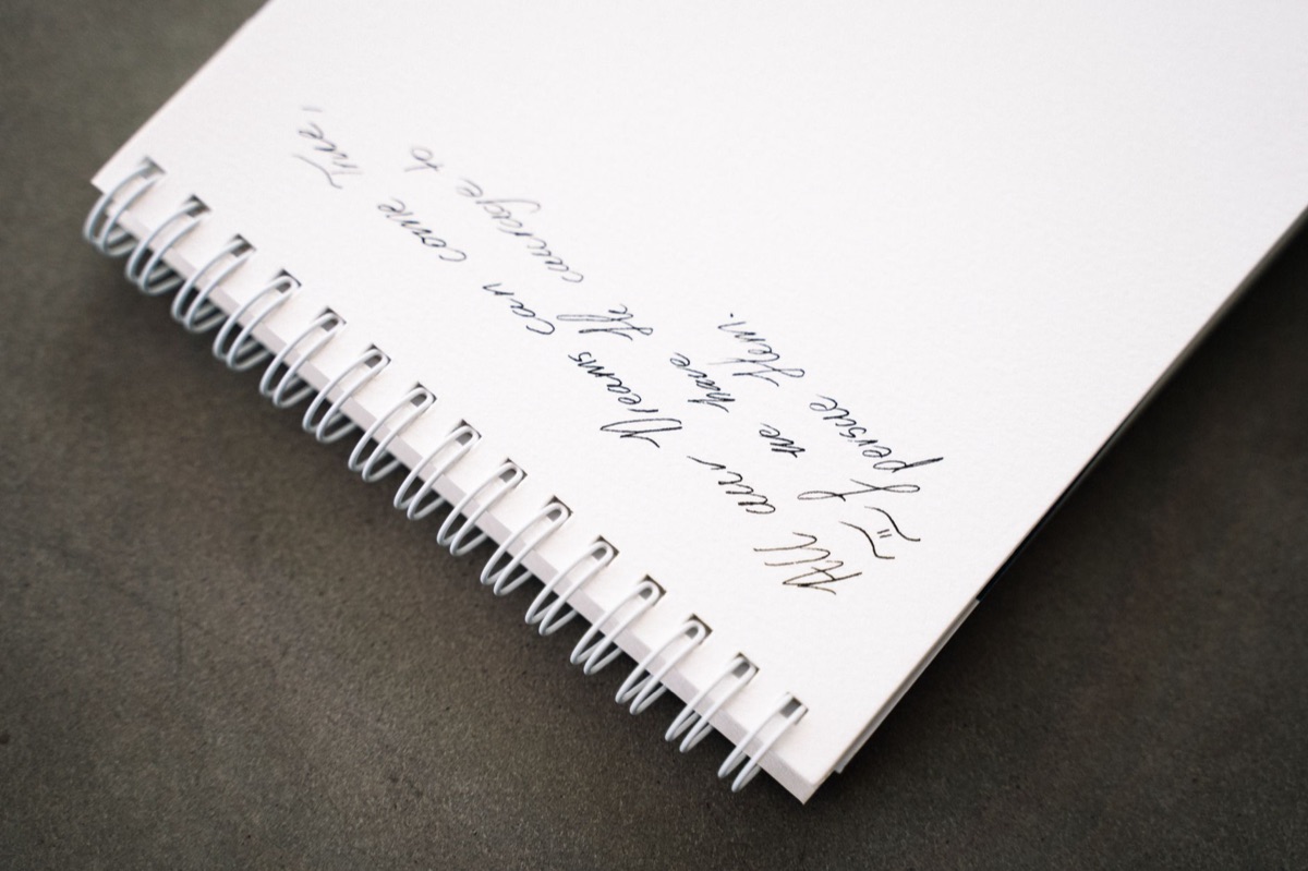 Handwritten note with Korean script