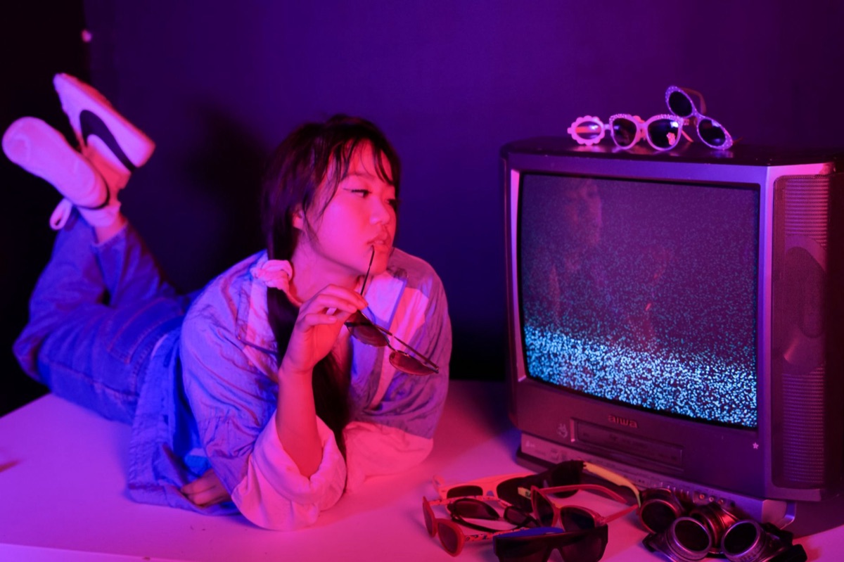 K-pop song title screen