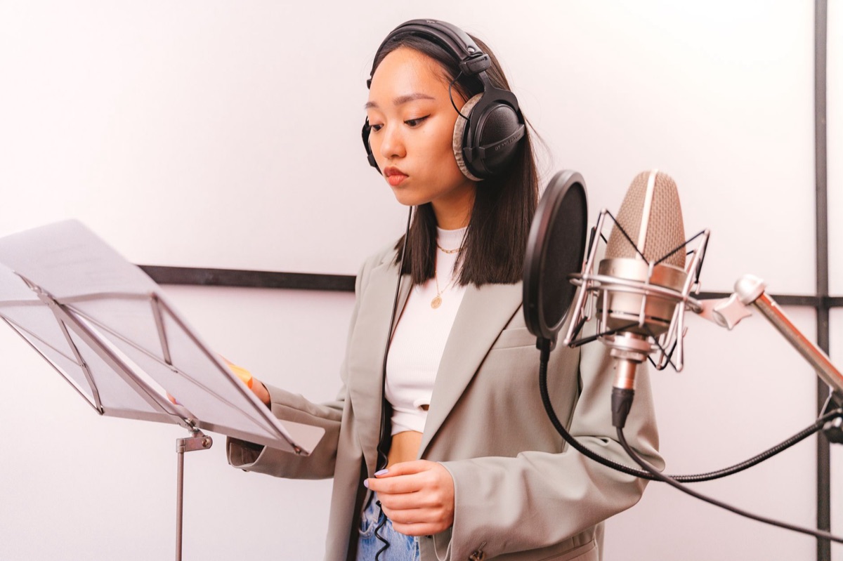 K-pop debut song lyrics sheet