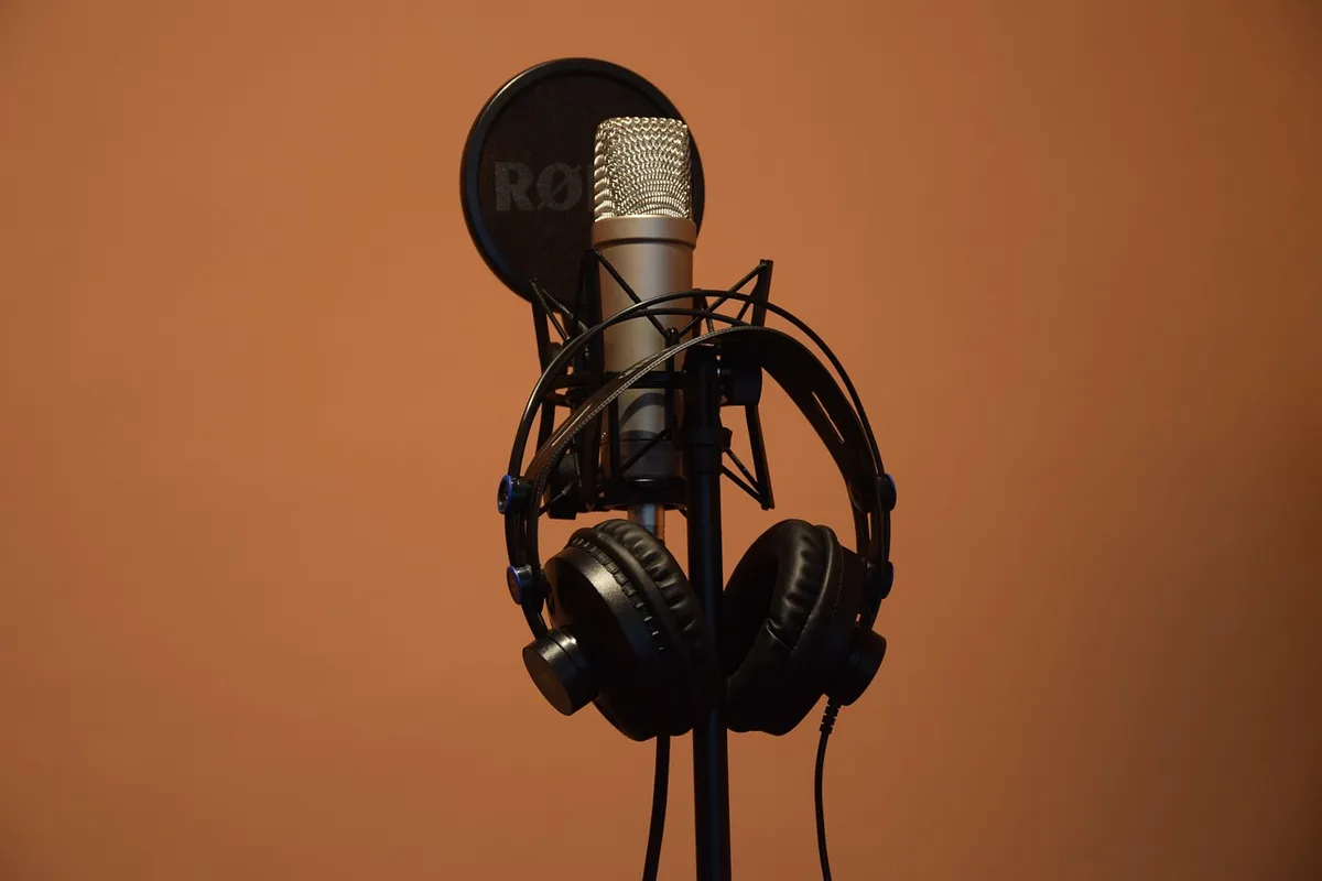 microphone, headphones, music, mic, audio, studio, voice, recording, vocal, audio equipment, technology, microphone, microphone, microphone, headphones, music,